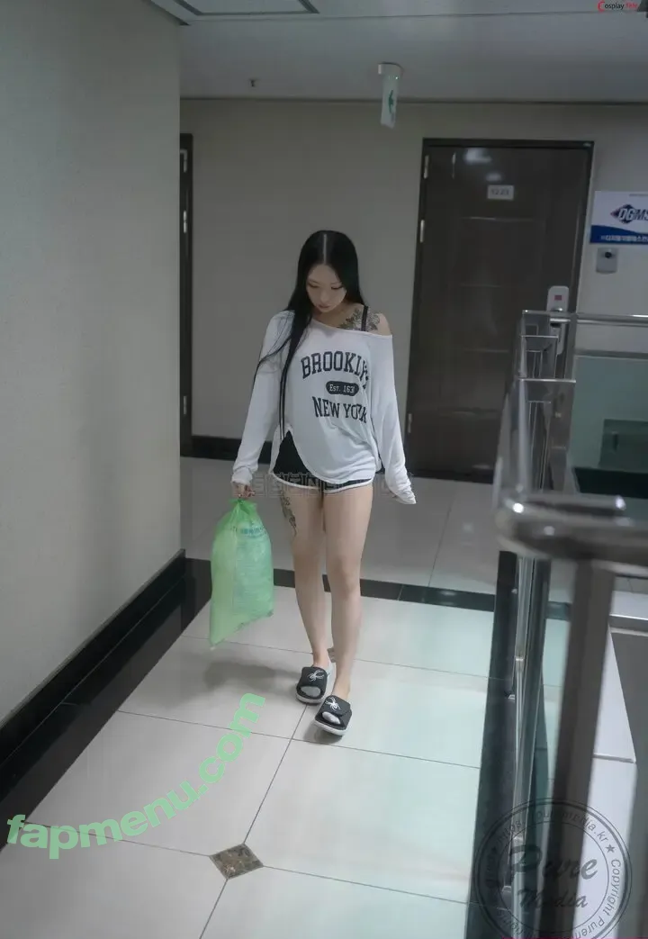 Yeon Hwa nude photo #0020 (Yeon Hwa)