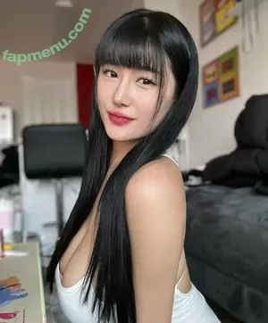  nude photo #0004