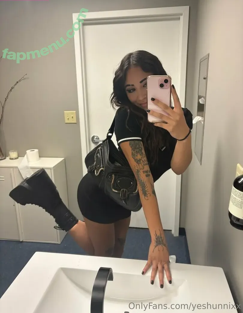 yeshunnixx nude photo #0090 (yeshunnixx)