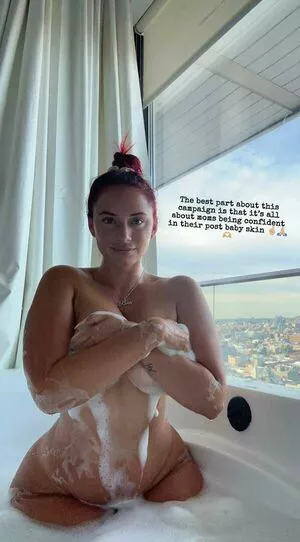 Yesjulz nude photo #0052