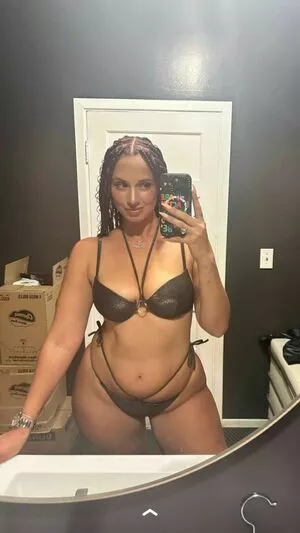 Yesjulz nude photo #0066