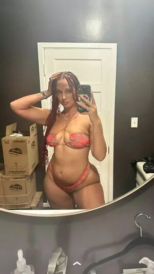 Yesjulz nude photo #0072