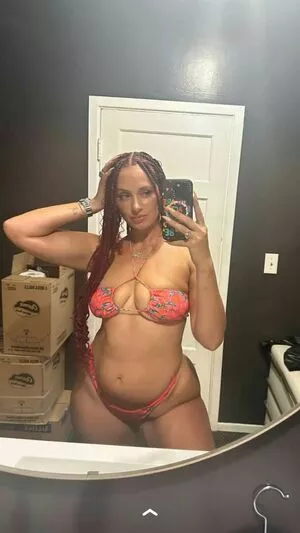 Yesjulz nude photo #0075