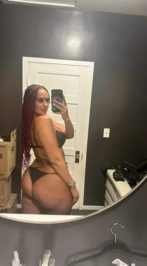 Yesjulz nude photo #0079