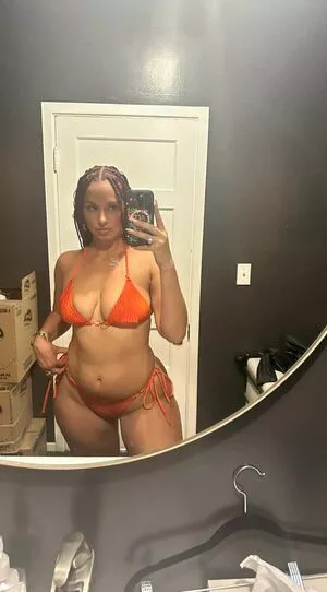 Yesjulz nude photo #0085