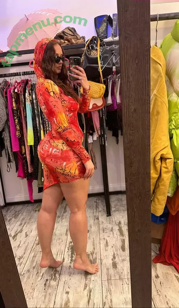 Yesjulz nude photo #0025 (Yesjulz)