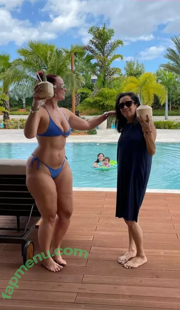 Yesjulz nude photo #0035 (Yesjulz)