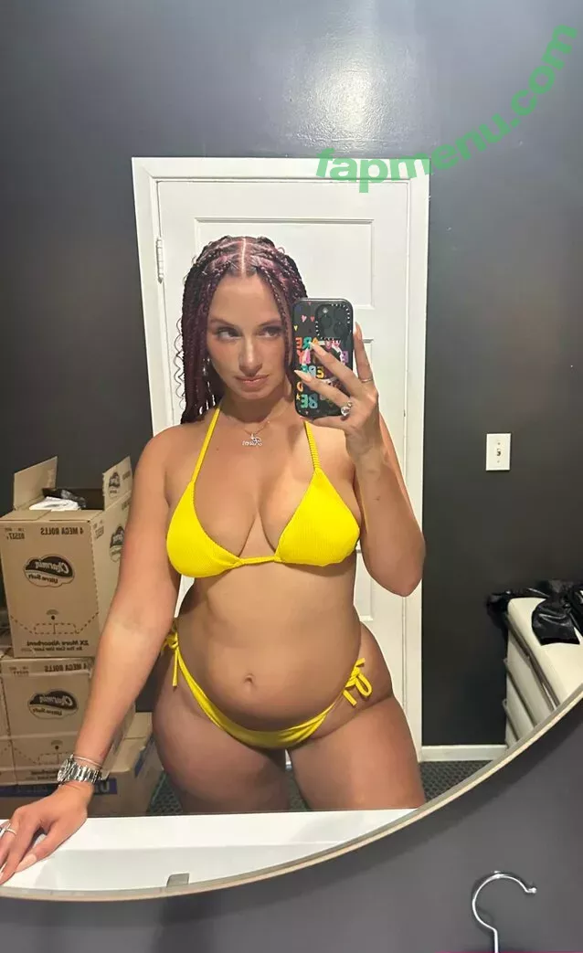 Yesjulz nude photo #0084 (Yesjulz)