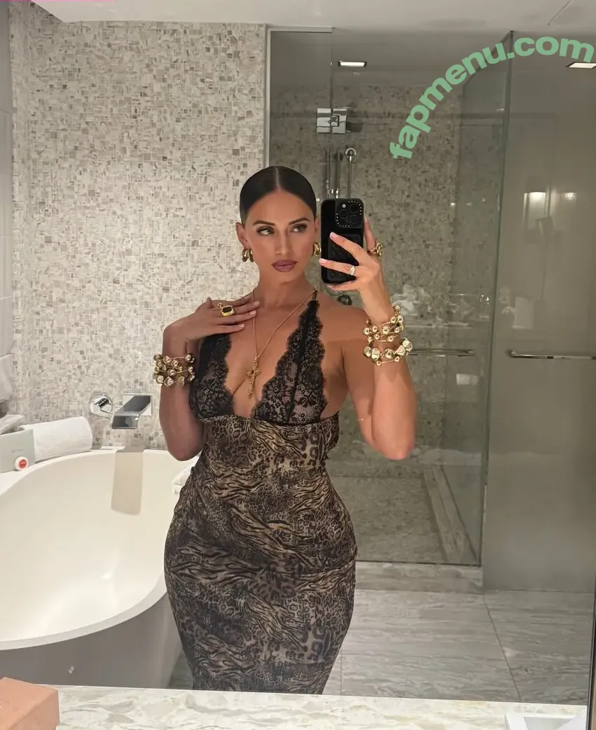 Yesjulz nude photo #0005 (Yesjulz)