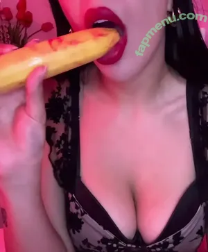 Yeya ASMR / yeya_asmr / yeyaa_asmr nude photo #0022