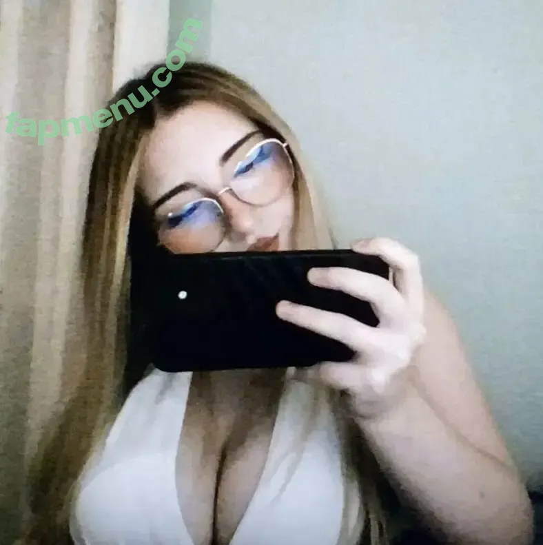 Ygwbt nude photo #1187 (Ygwbt)