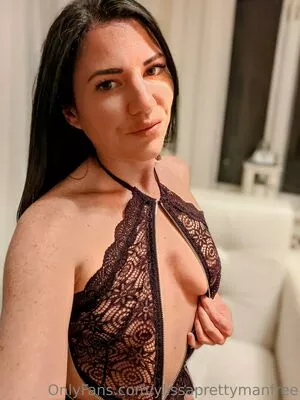 ylissaprettymanfree / therealseemyseem nude photo #0158