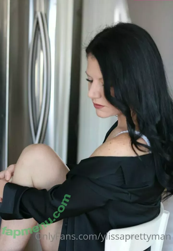 ylissaprettymanfree nude photo #0020 (therealseemyseem)