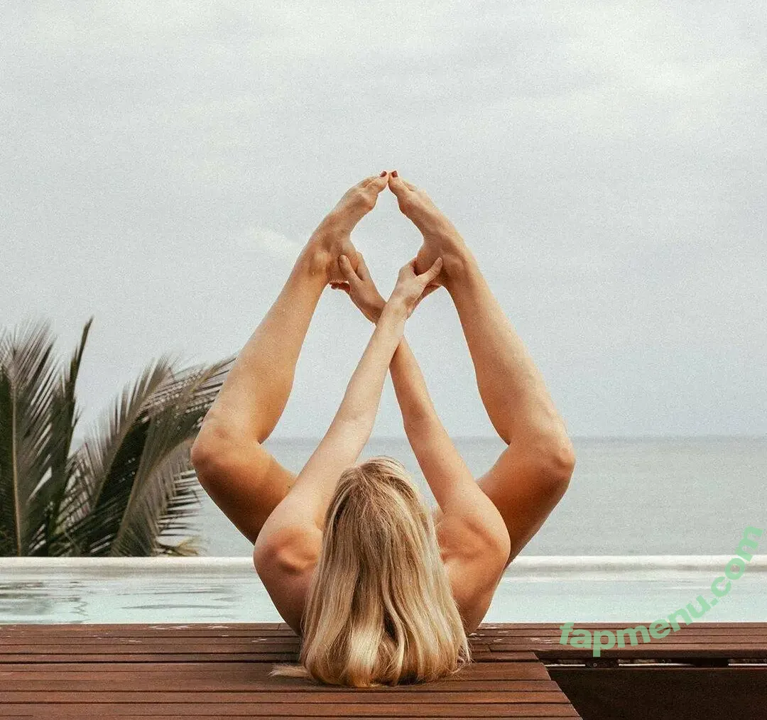 yogicath nude photo #0004 (yogicath)