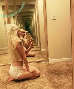 Yolandi Visser / Yo-landi Vi$$er / zefside.represent nude photo #0100