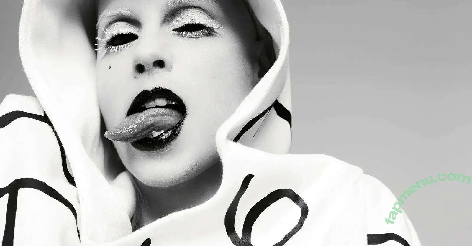 Yolandi Visser nude photo #0086 (Yo-landi Vi$$er / zefside.represent)
