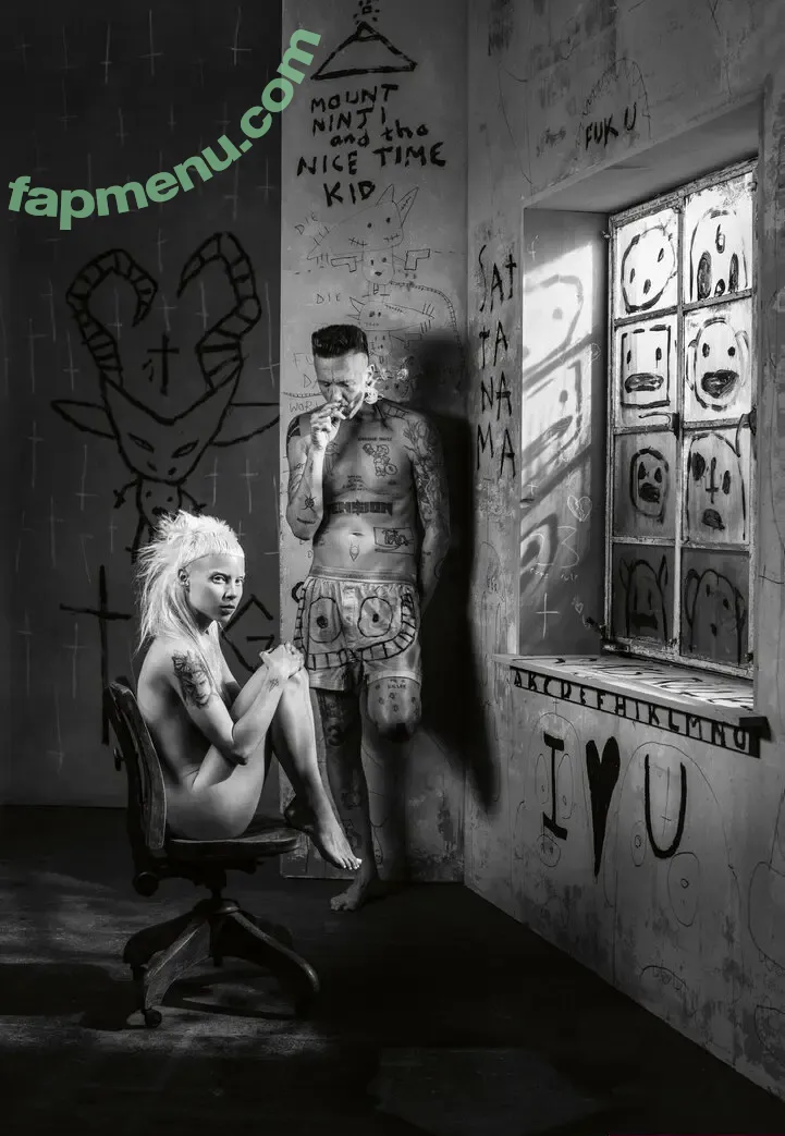 Yolandi Visser nude photo #0095 (Yo-landi Vi$$er / zefside.represent)