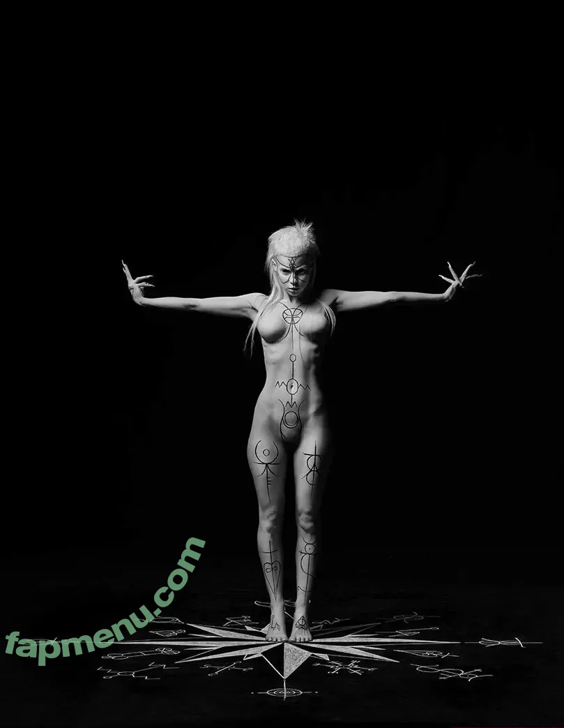 Yolandi Visser nude photo #0099 (Yo-landi Vi$$er / zefside.represent)