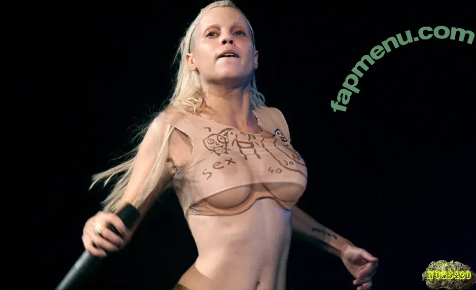 Yolandi Visser nude photo #0105 (Yo-landi Vi$$er / zefside.represent)
