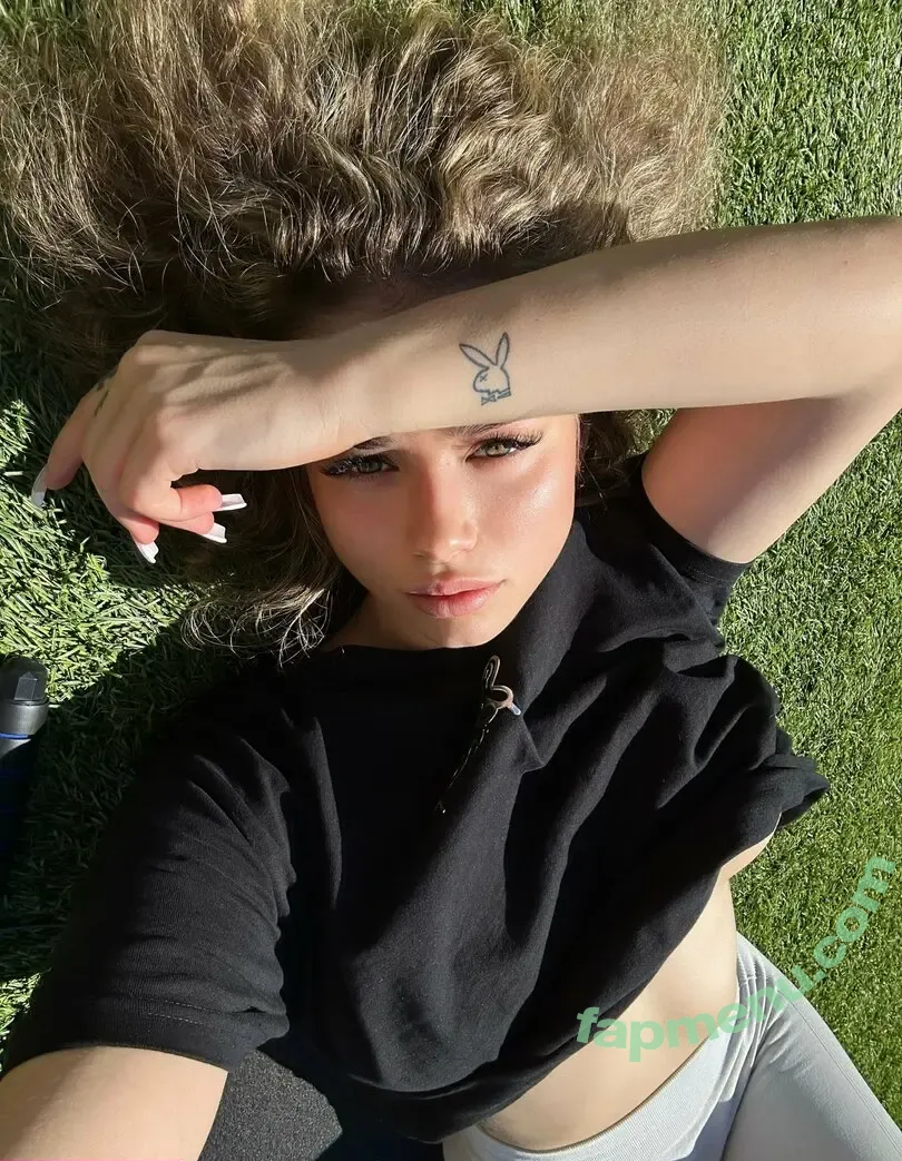 yololaryfreeonlyfans nude photo #0010 (yololaryfreeonlyfans)