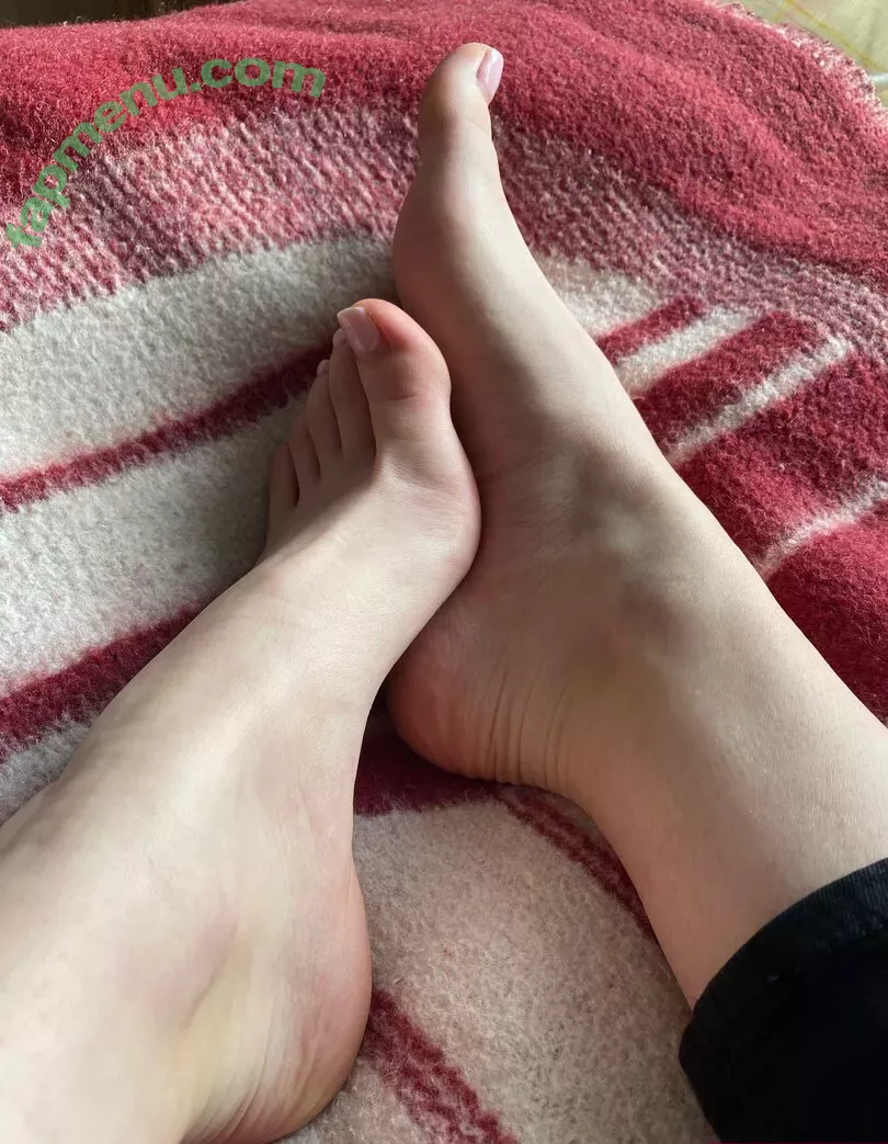 young-goddess nude photo #0100 (younggoddessofficial)