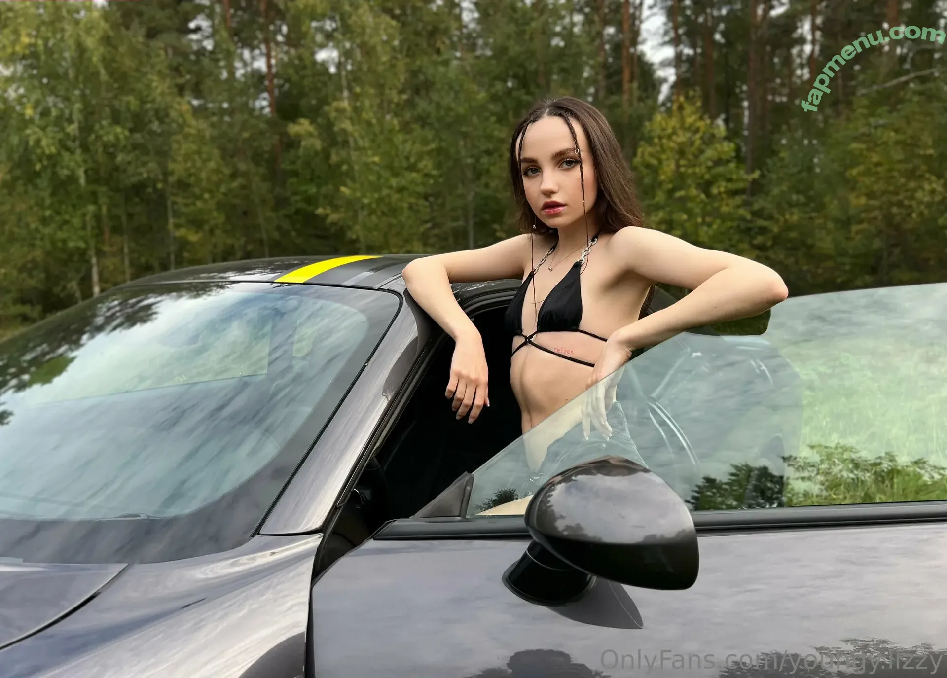 youngy.lizzy nude photo #0194 (Lizzy Youngy / lizz_youngy)