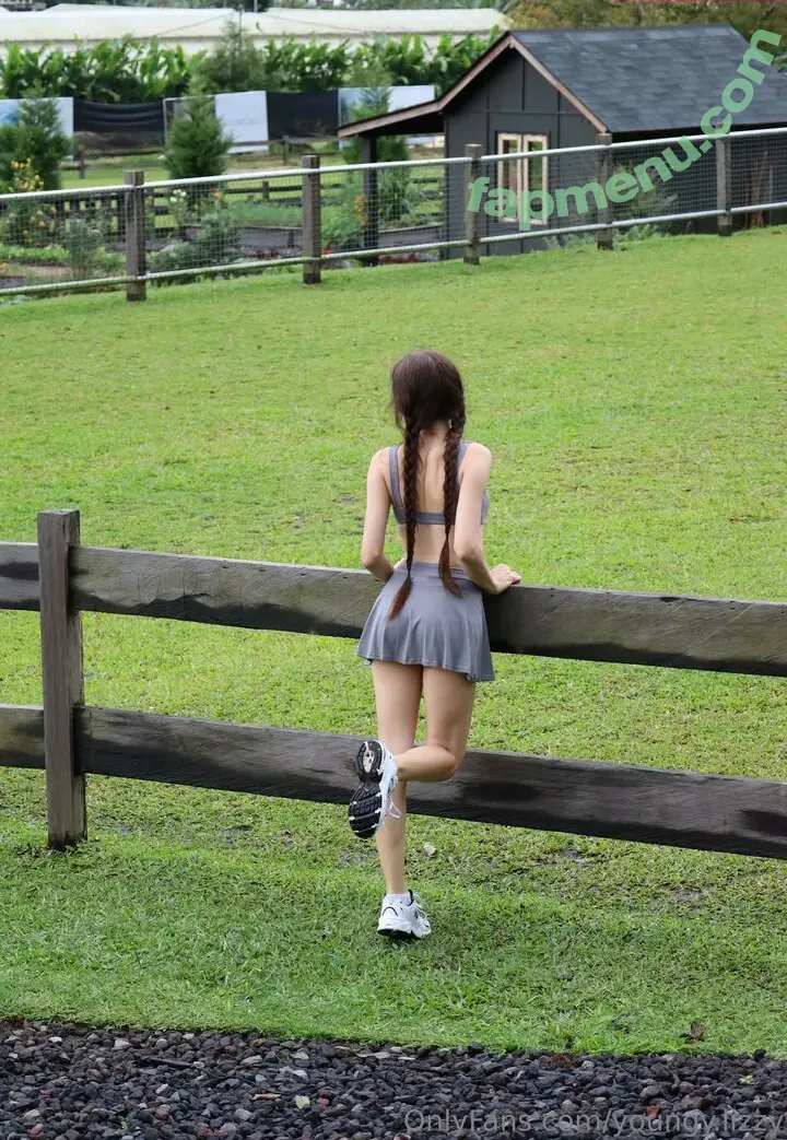 youngy.lizzy nude photo #0279 (Lizzy Youngy / lizz_youngy)