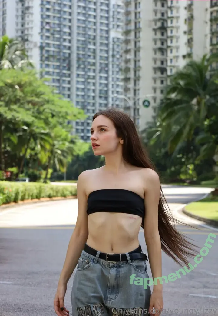 youngy.lizzy nude photo #0317 (Lizzy Youngy / lizz_youngy)
