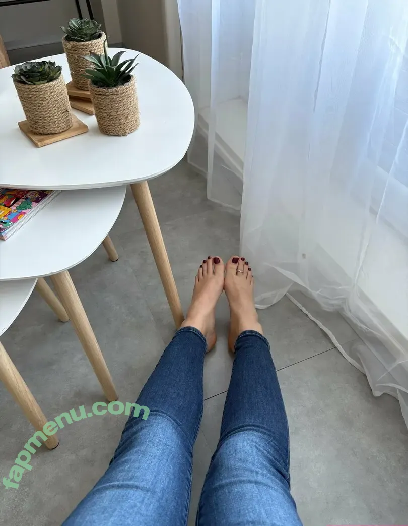 your_feet_fantasies nude photo #0027 (your_feet_fantasies)