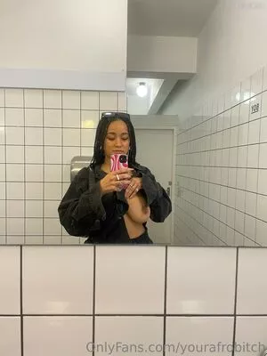 YourAfroBitch / Meleessa / melissabarreram / thatafrobitch nude photo #0687