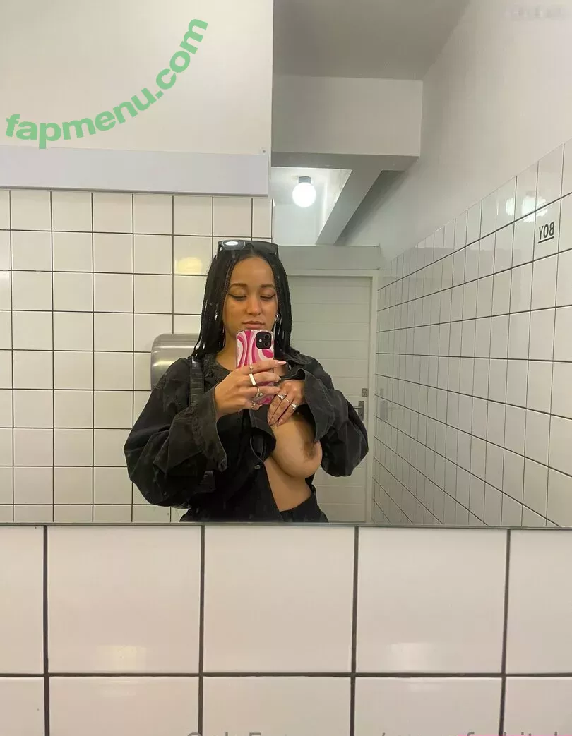 YourAfroBitch nude photo #0687 (Meleessa / melissabarreram / thatafrobitch)