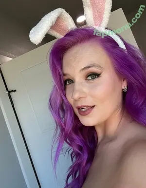  nude photo #0002