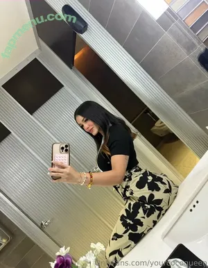 yourcocoqueen / yourcocoqueenofficial nude photo #0124