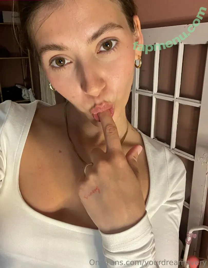 yourdreamavery nude photo #0032 (yourdream.avery)