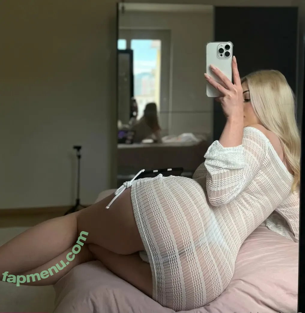 yourfavblondie23 nude photo #0036 (Ana Reign / Anaareign / _favblondie)