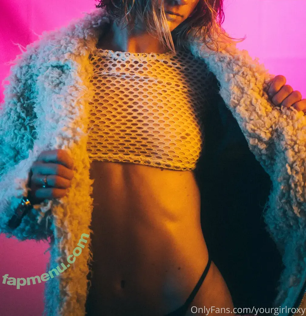yourgirlroxy nude photo #0005 (yourgirl_roxy)