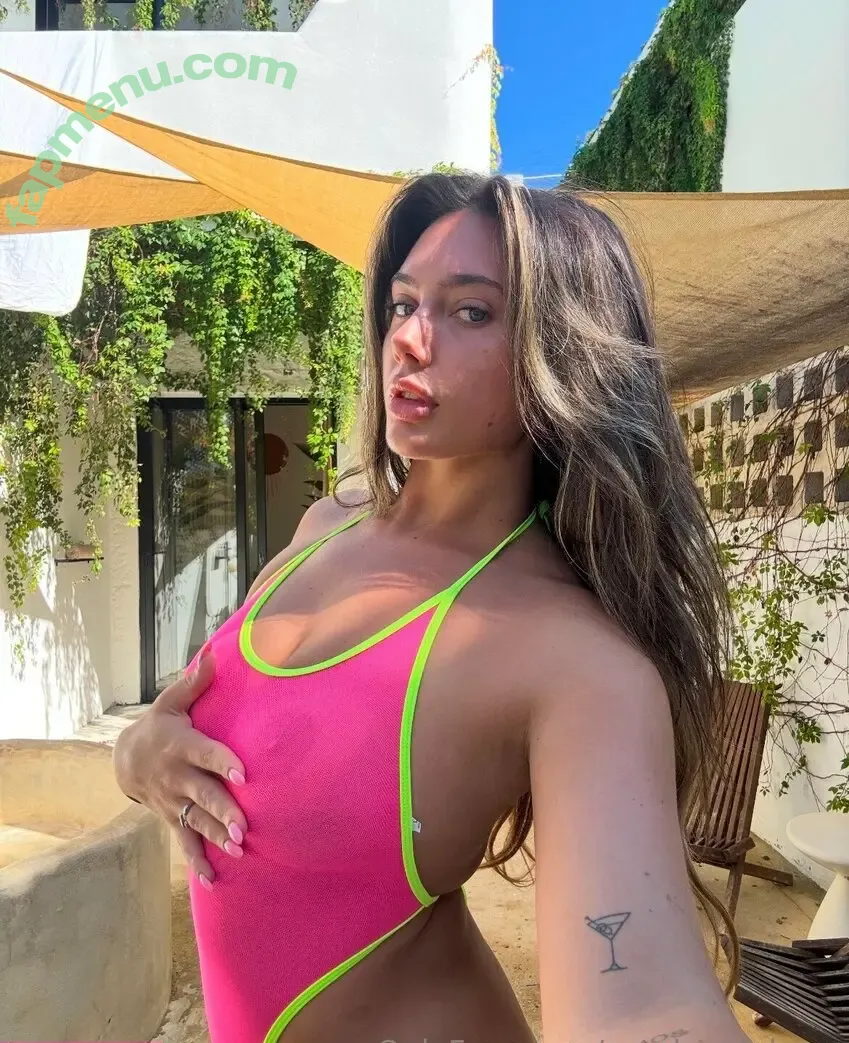 yourhappyhour nude photo #0005 (reel)