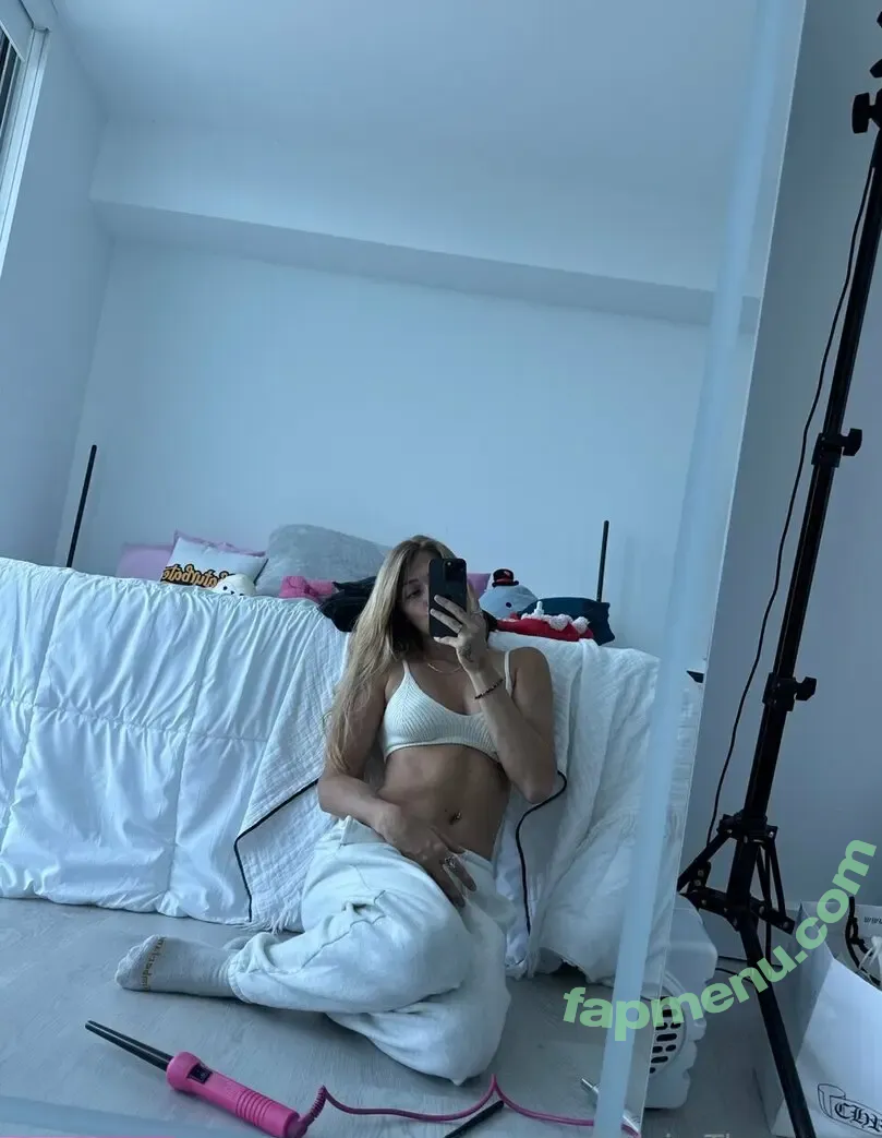 yourkittenclaire nude photo #0136 (_callistasomers)