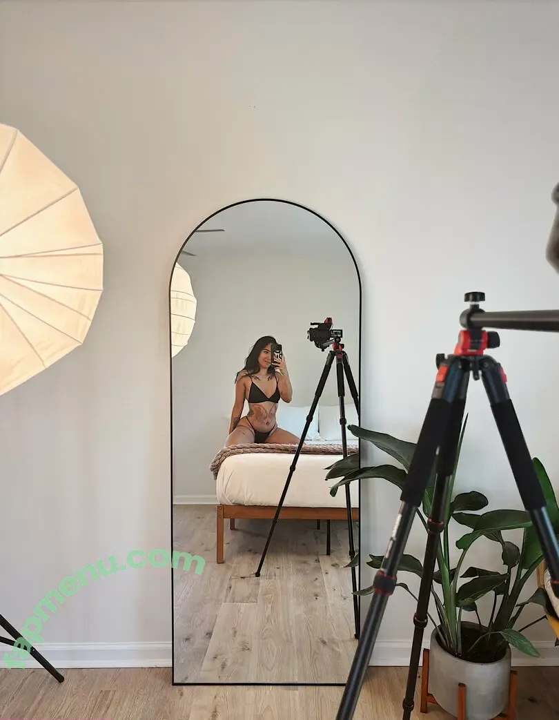yourladyrain nude photo #0067 (your.lady.rain)