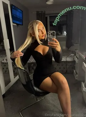 yourlexiii22 / yhwh_livraria nude photo #0001