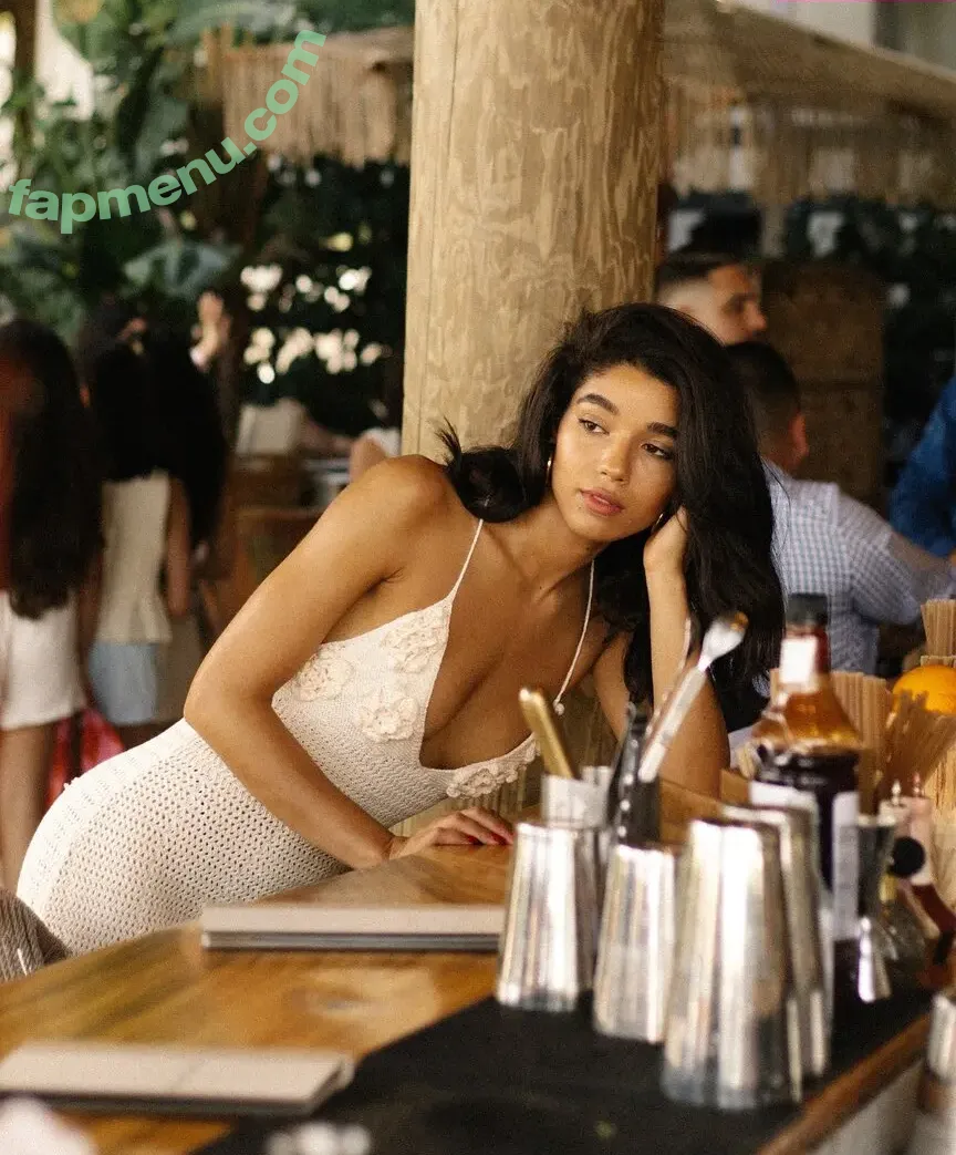 Yovanna Ventura nude photo #0936 (Yoventura / whoisyoventura)
