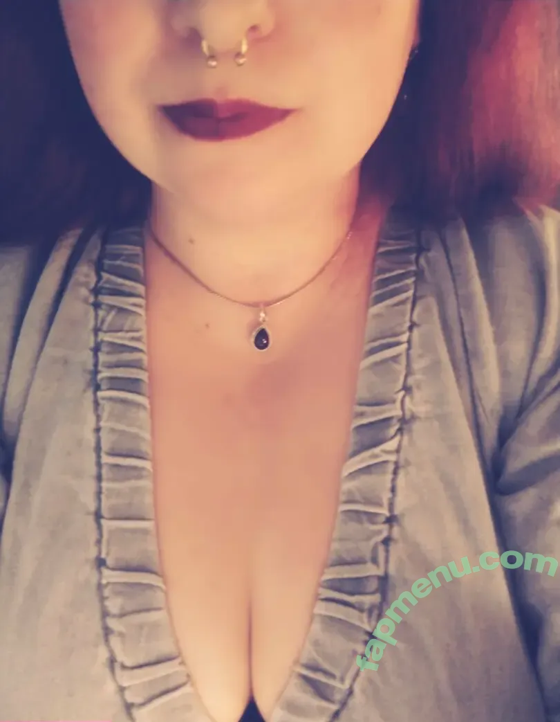 yseultlefey nude photo #0009 (yseult)