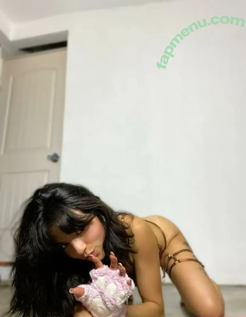 Yudimar Fatima Acosta nude photo #0007 (Tu Elfa favorita / yudimarfatima)