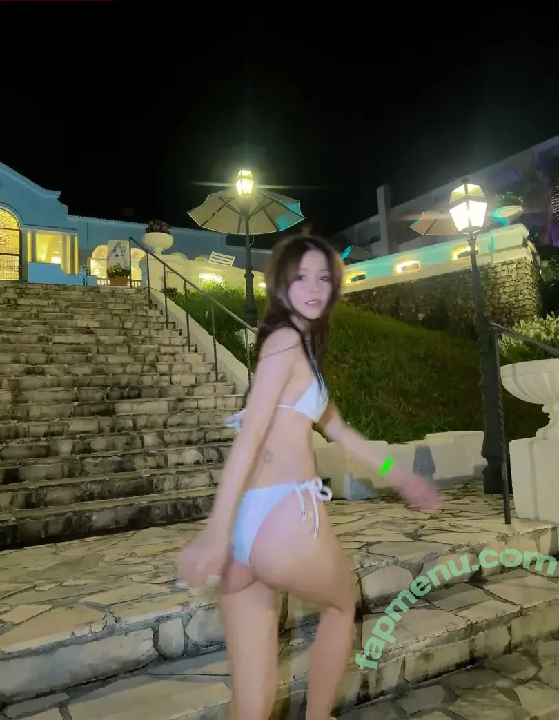 Yui Nagase nude photo #0007 (nagaaase)