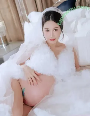 Yui Xin / yui_xin_ / yui_xin_tw / 辛尤里 nude photo #0362
