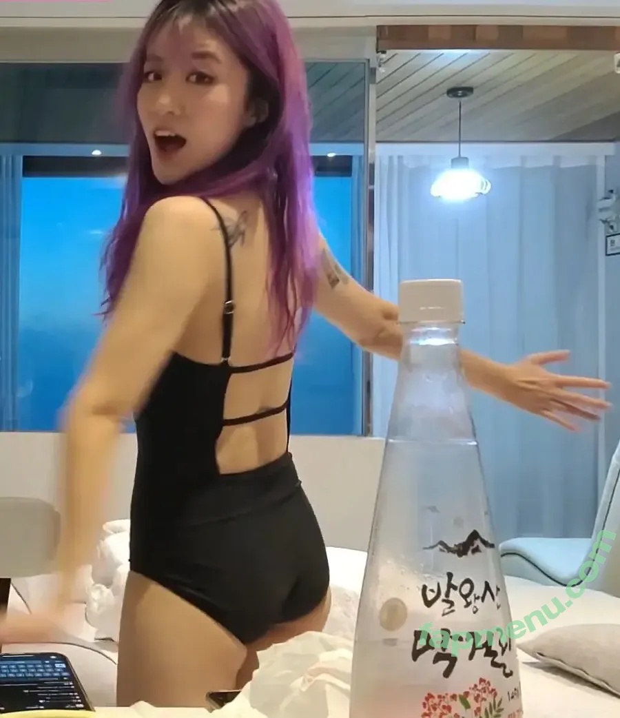 yummy_2 nude photo #0014 (twitch_yummy_2 / 저뉸쓰_)
