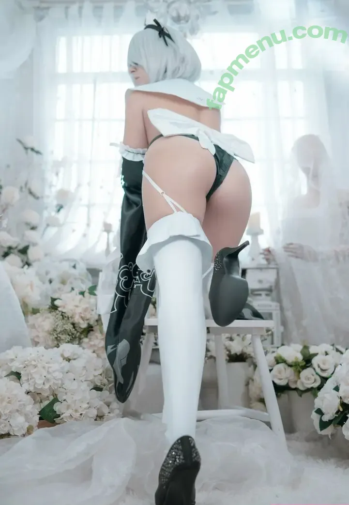 Yunakairi nude photo #0125 (yunakairi.cosplay)