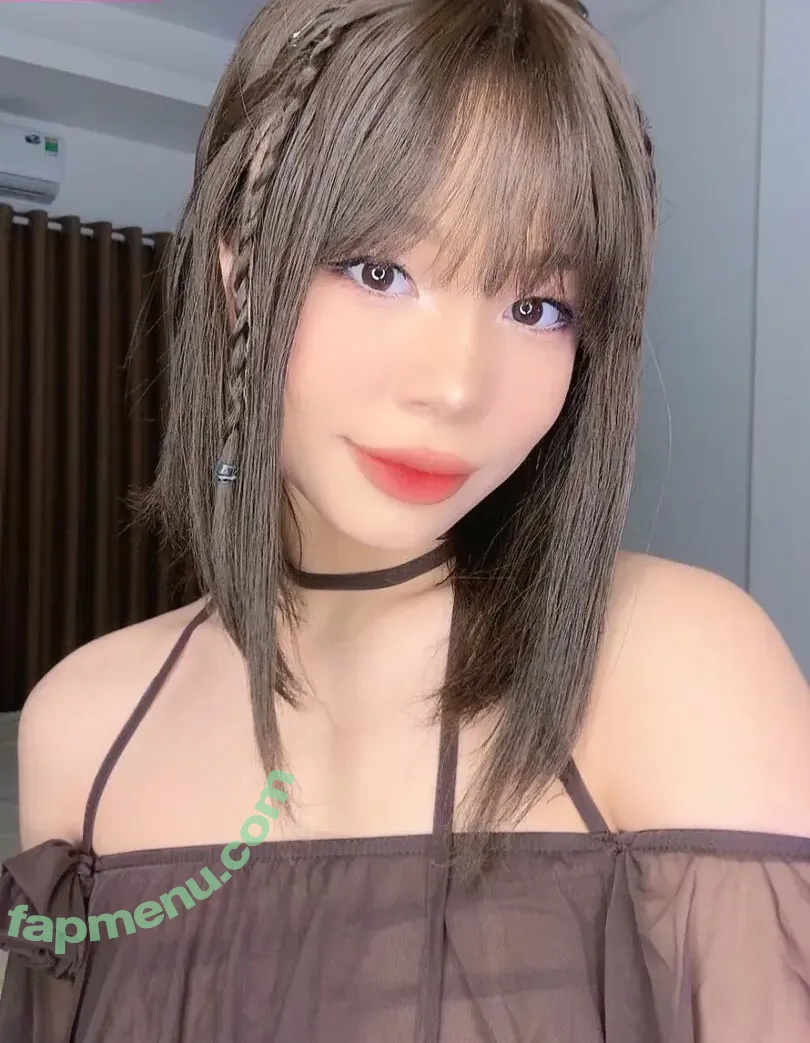Yunamoon nude photo #0005 (Yunamoon)