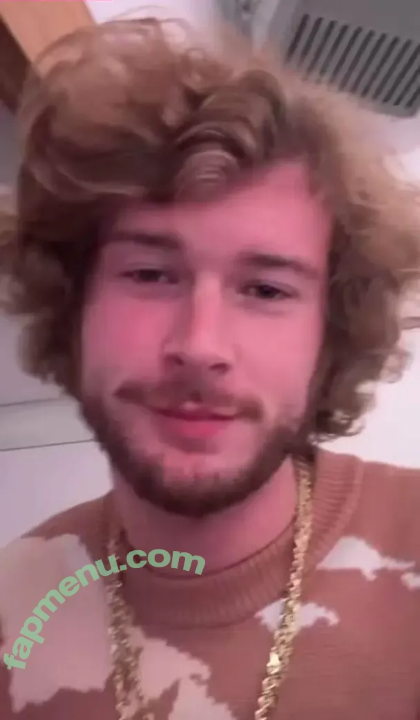 yunggravy nude photo #0003 (yunggravy)