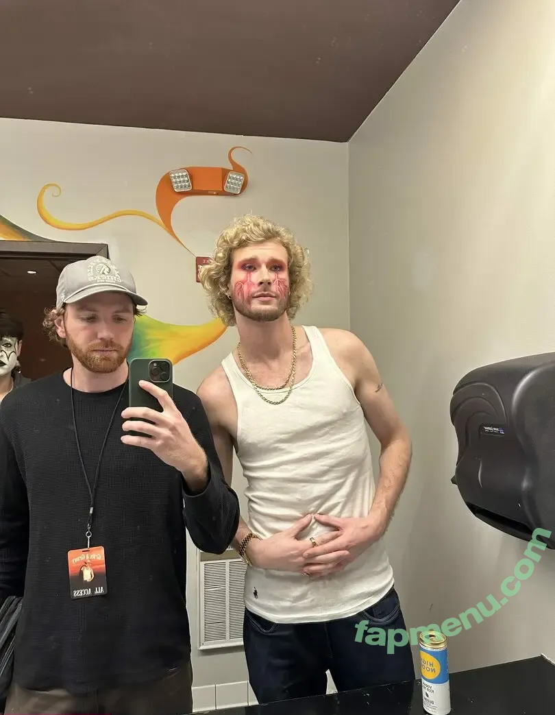yunggravy nude photo #0006 (yunggravy)